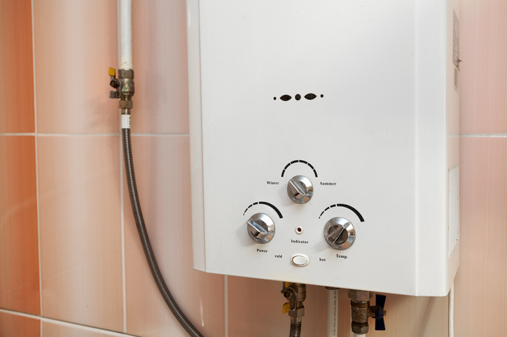 The Impact of Tankless Water Heater Replacement on Your Utility Bills